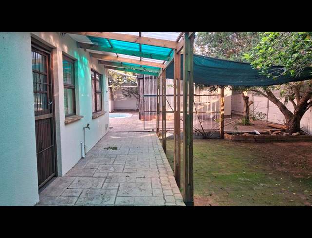 3 BEDROOM PROPERTY TO RENT IN TABLE VIEW